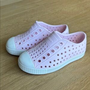 Native Jefferson Pink Kids Slip-On Shoes